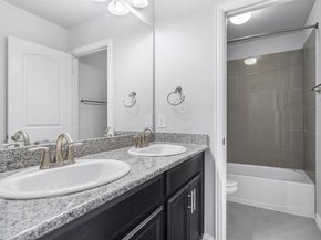 1320  Ponca Street , Carrollton Texas 75010