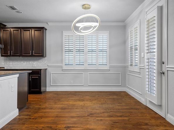 1320  Ponca Street , Carrollton Texas 75010