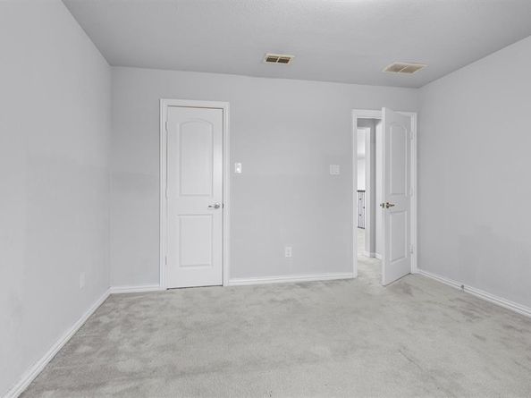 1320  Ponca Street , Carrollton Texas 75010