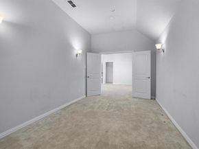 1320  Ponca Street , Carrollton Texas 75010