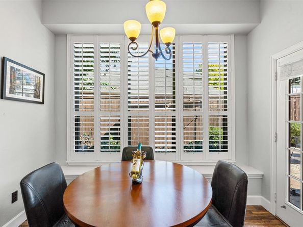 1808  Lakes Edge Boulevard , Mansfield Texas 76063