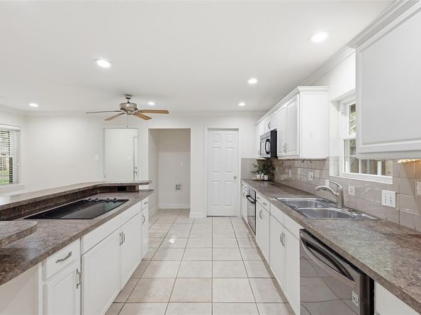 1209  Savannah Court , Flower Mound Texas 75028