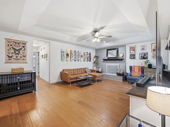 1909  Ford Street , Arlington Texas 76013