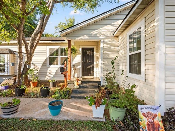 7127  Maple Park Drive , Richland Hills Texas 76118