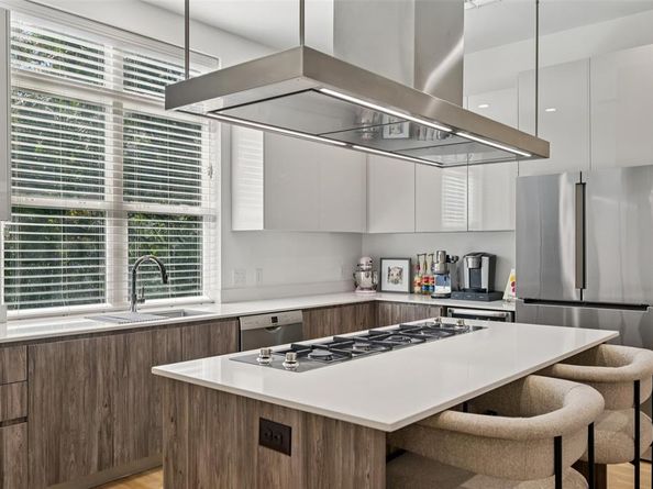 4511  Arberry Lane , Dallas Texas 75219