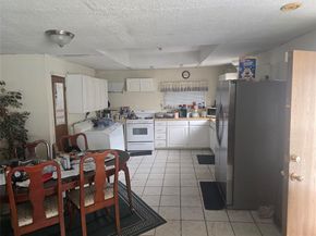 3513  Nomas Street , Dallas Texas 75212