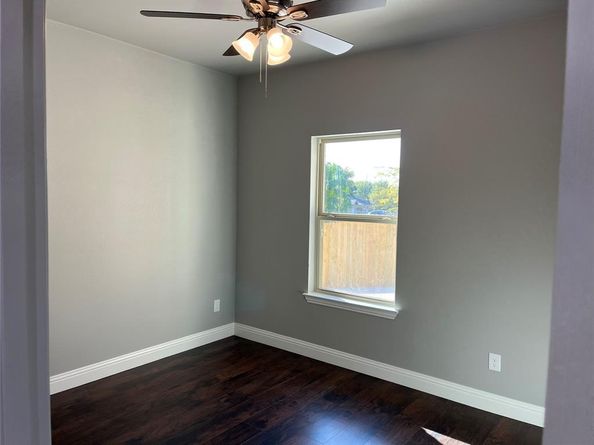 4340  M Avenue , Fort Worth Texas 76105