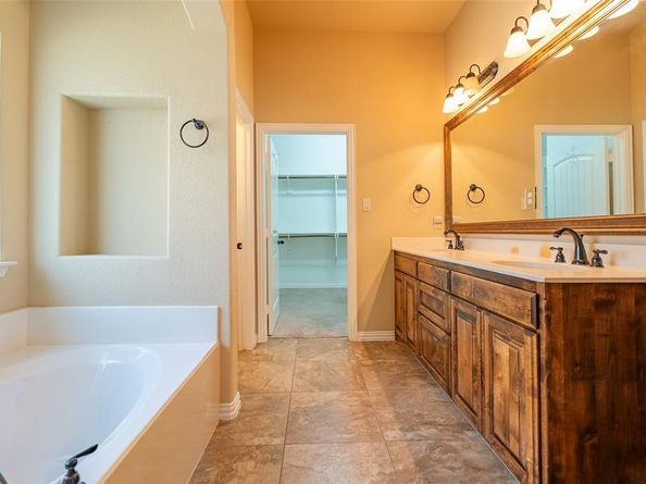 409  Corriente Trail , Azle Texas 76020
