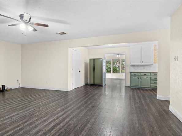 828  Russell Road , Everman Texas 76140
