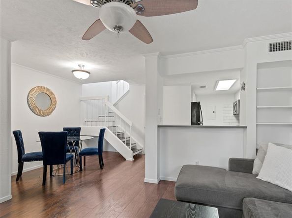 5757  Martel Avenue  B11, Dallas Texas 75206