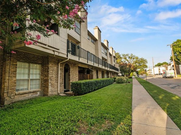 5757  Martel Avenue  B11, Dallas Texas 75206