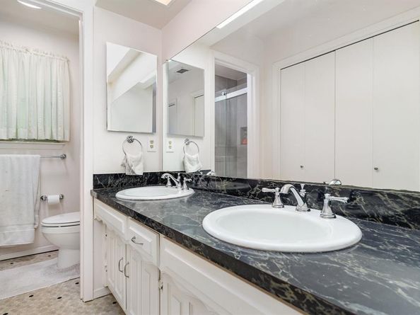 1515  Valley View Drive , Cedar Hill Texas 75104