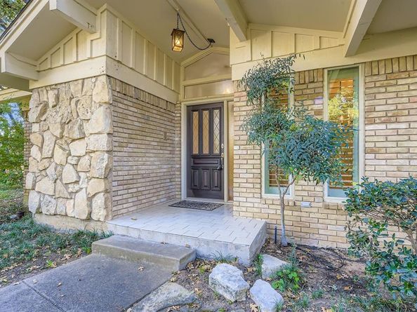 3106  Woodford Drive , Arlington Texas 76013