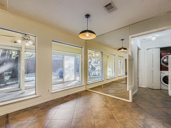 3106  Woodford Drive , Arlington Texas 76013