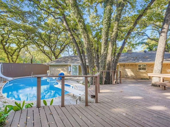 3106  Woodford Drive , Arlington Texas 76013