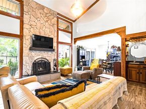 1805  Lakecrest Court , Carrollton Texas 75006