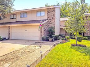 1805  Lakecrest Court , Carrollton Texas 75006