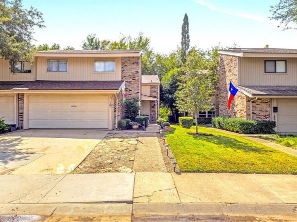 1805  Lakecrest Court , Carrollton Texas 75006