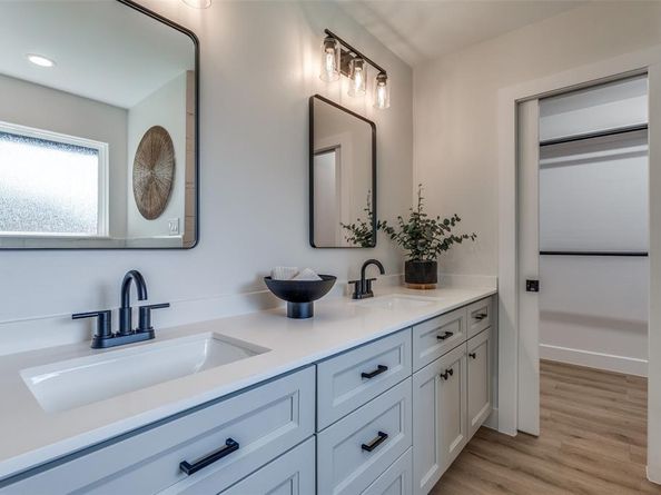 6019  Daven Oaks Drive , Dallas Texas 75248