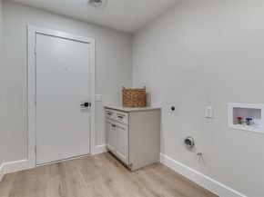 6019  Daven Oaks Drive , Dallas Texas 75248