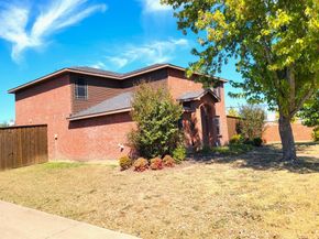 1003  Graystone Drive , Lancaster Texas 75134