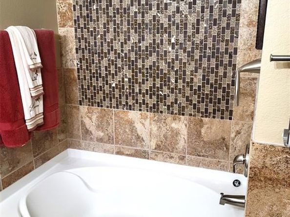 1003  Graystone Drive , Lancaster Texas 75134