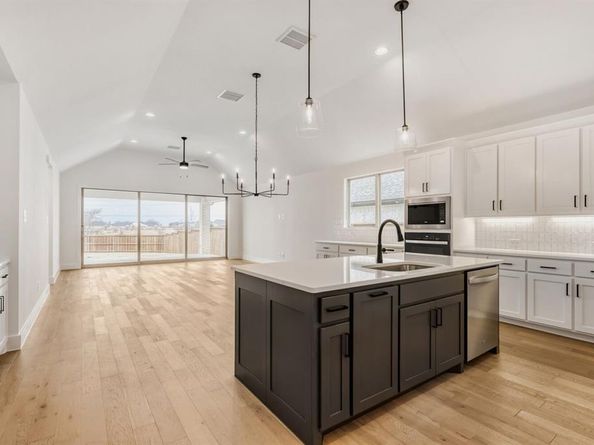 132  Enclave Drive , Lakewood Village Texas 75068