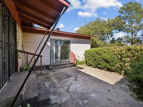 2739  Plaza Boulevard , Dallas Texas 75241
