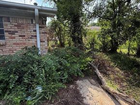 2820  Blanton Street , Dallas Texas 75227