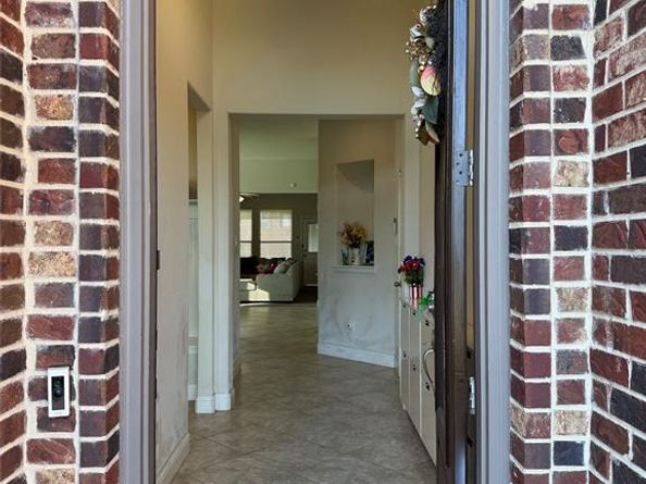 7522  Sweetwater Lane , Arlington Texas 76002