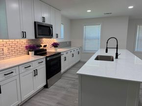 310  Sunset Court , Arlington Texas 76013