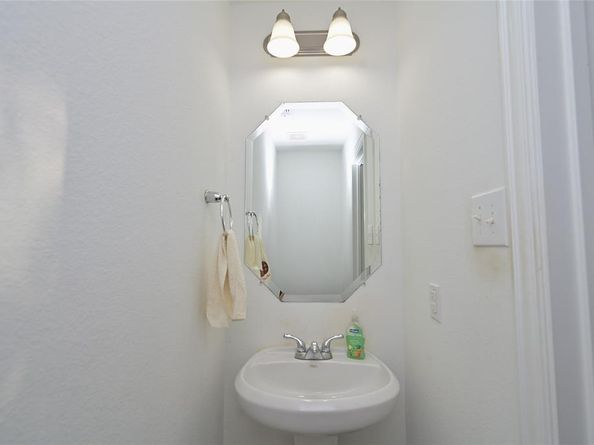 777  River Hill Lane , Fort Worth Texas 76114