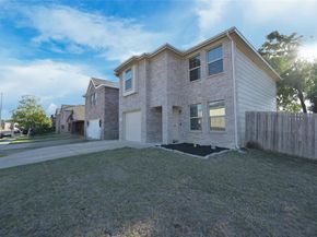 777  River Hill Lane , Fort Worth Texas 76114