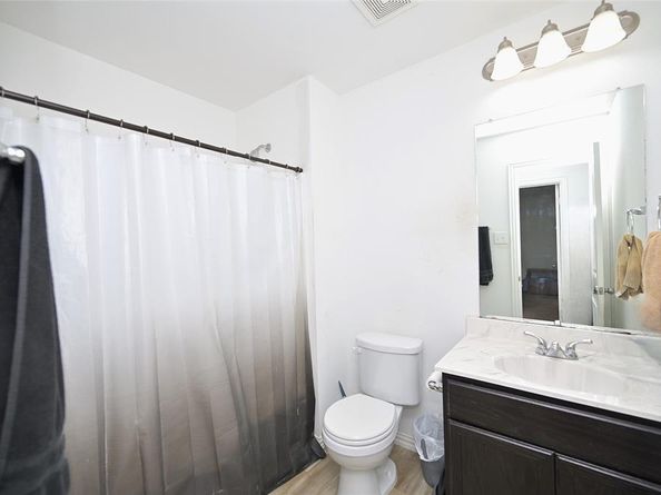 777  River Hill Lane , Fort Worth Texas 76114