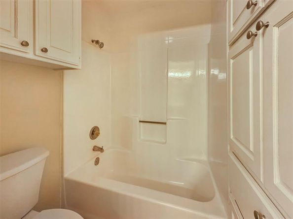 320  Mountain View Court , Bedford Texas 76021