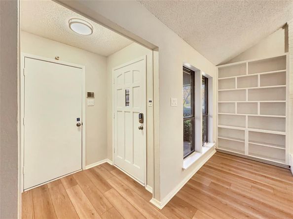 320  Mountain View Court , Bedford Texas 76021