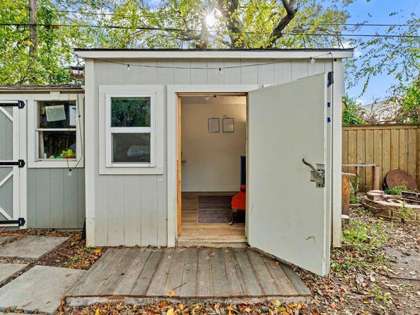 1828  Portland Avenue , Fort Worth Texas 76102