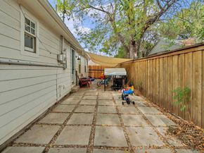 1828  Portland Avenue , Fort Worth Texas 76102