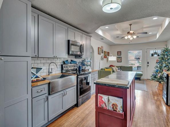 1828  Portland Avenue , Fort Worth Texas 76102