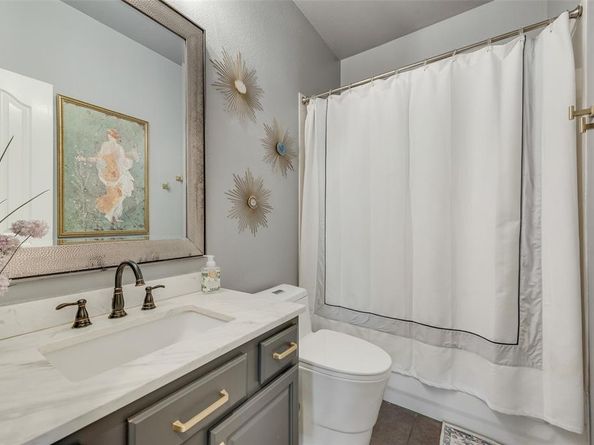 4304  Lone Oak Drive , Mansfield Texas 76063