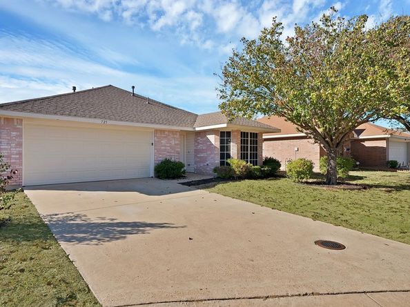 725  Azalea Lane , Cedar Hill Texas 75104