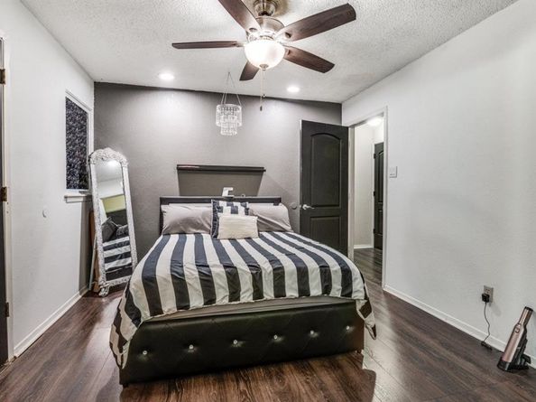 2040  Fleur De Lis Court  , Arlington Texas 76012