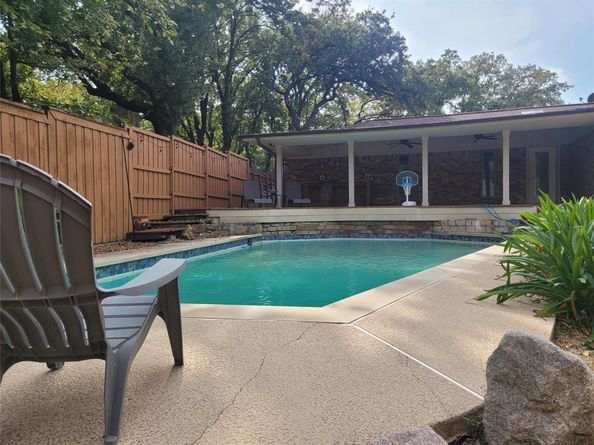 511  Washington Drive , Arlington Texas 76011