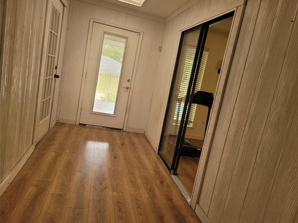 511  Washington Drive , Arlington Texas 76011