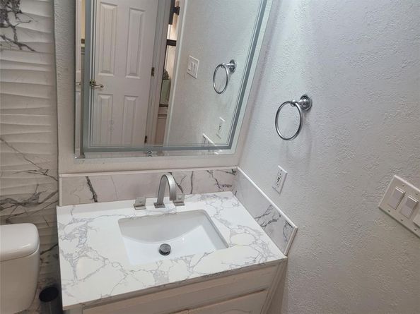 511  Washington Drive , Arlington Texas 76011