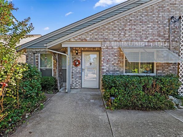 6632  Legters Drive , Dallas Texas 75236