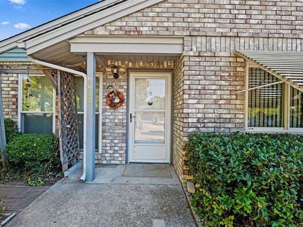 6632  Legters Drive , Dallas Texas 75236