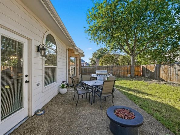 5569  Lawnsberry Drive , Fort Worth Texas 76137