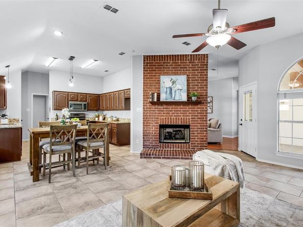 7249  Mesa Verde Trail , Fort Worth Texas 76137