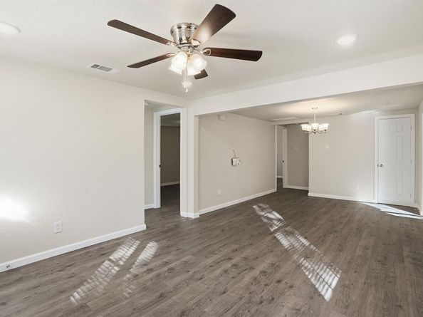 2421  Johnson Street , Fort Worth Texas 76105